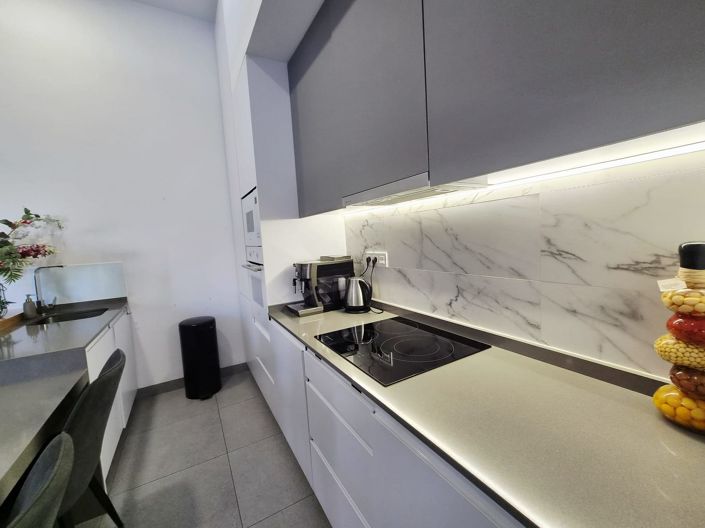 Image No.10-2 Bed Villa / Detached for sale