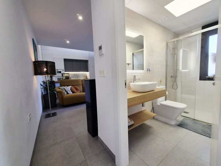 Image No.18-2 Bed Villa / Detached for sale