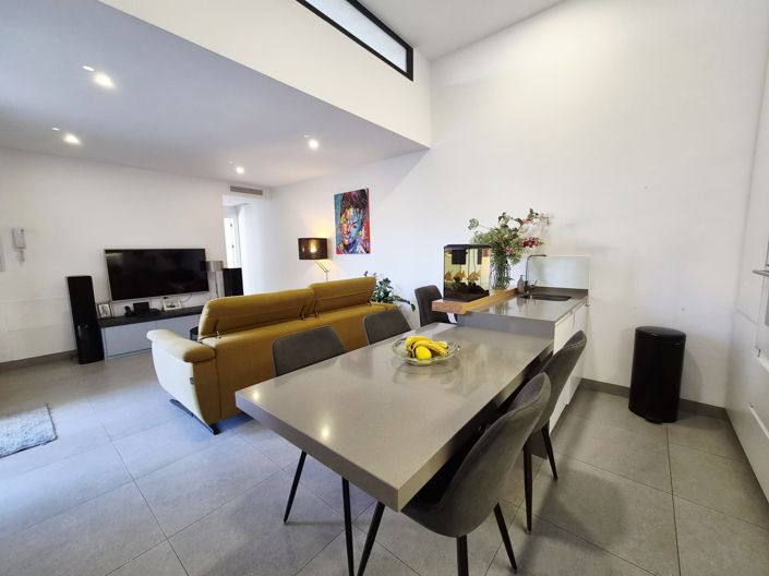Image No.7-2 Bed Villa for sale