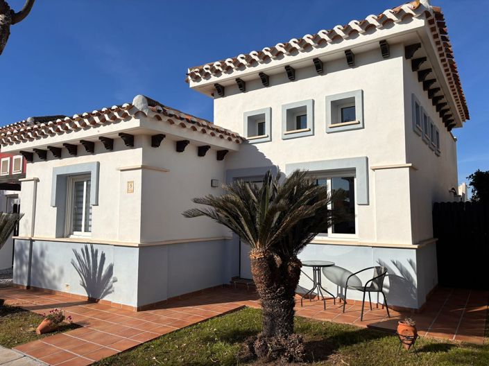 Image No.2-2 Bed Villa / Detached for sale