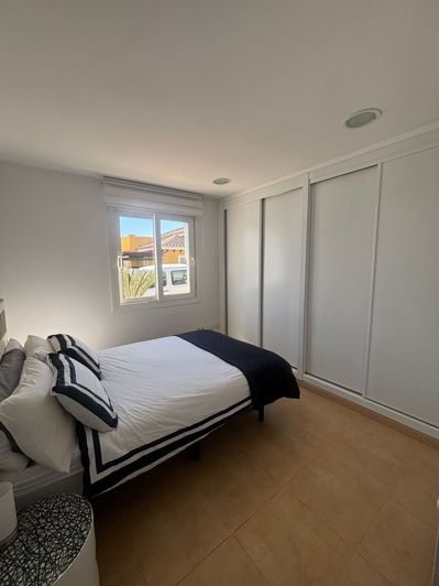 Image No.8-2 Bed Villa / Detached for sale