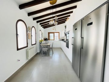 img6859-scaled-1img6859-scaled-2