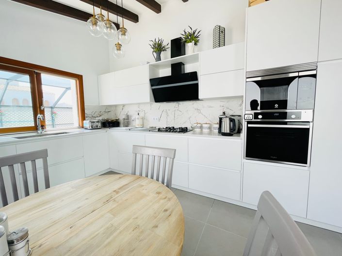 Image No.12-4 Bed Villa / Detached for sale