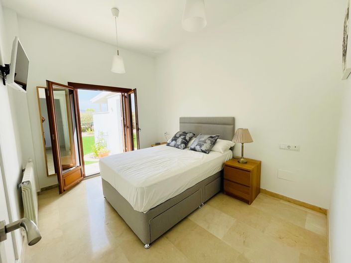 Image No.17-4 Bed Villa / Detached for sale