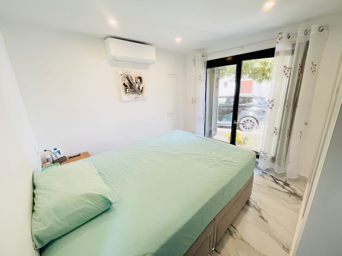 Image No.20-4 Bed Villa / Detached for sale