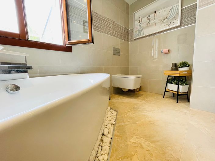 Image No.25-4 Bed Villa / Detached for sale