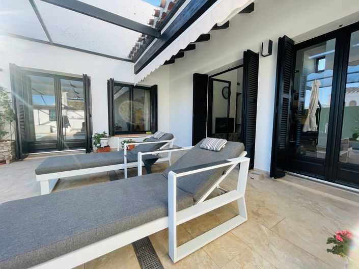 Image No.30-4 Bed Villa / Detached for sale