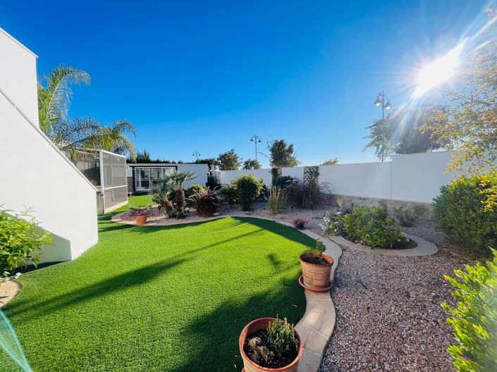 Image No.32-4 Bed Villa / Detached for sale