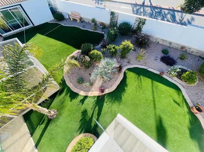 Image No.37-4 Bed Villa / Detached for sale