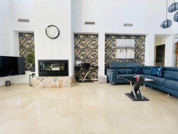 img3418-scaled-1img3418-scaled-2