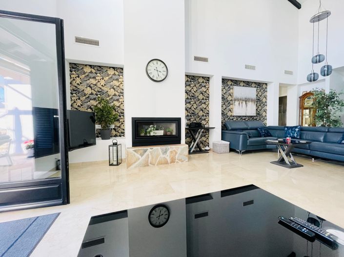 Image No.9-4 Bed Villa / Detached for sale