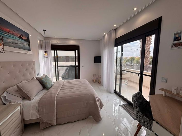 Image No.23-Maison de ville de 3 chambres à vendre à Roda