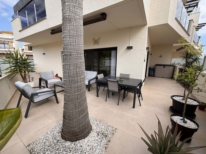 Image No.3-3 Bed Townhouse for sale