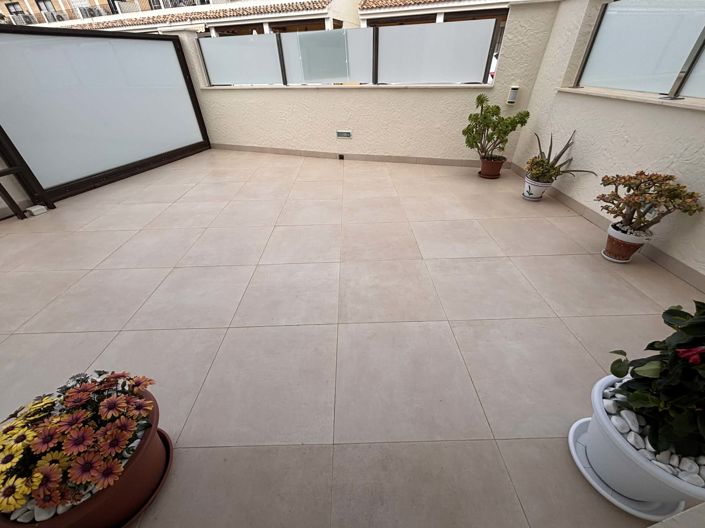 Image No.5-3 Bed Townhouse for sale