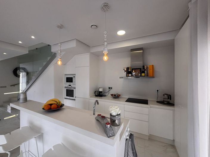 Image No.9-3 Bed Townhouse for sale