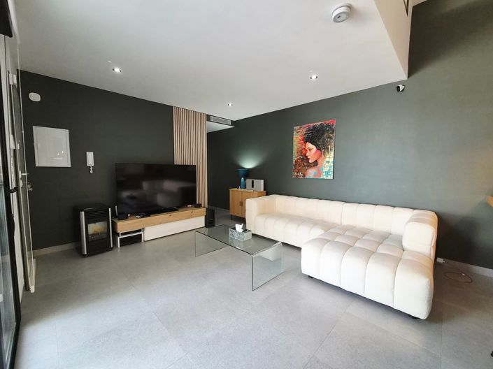 Image No.3-3 Bed Villa for sale