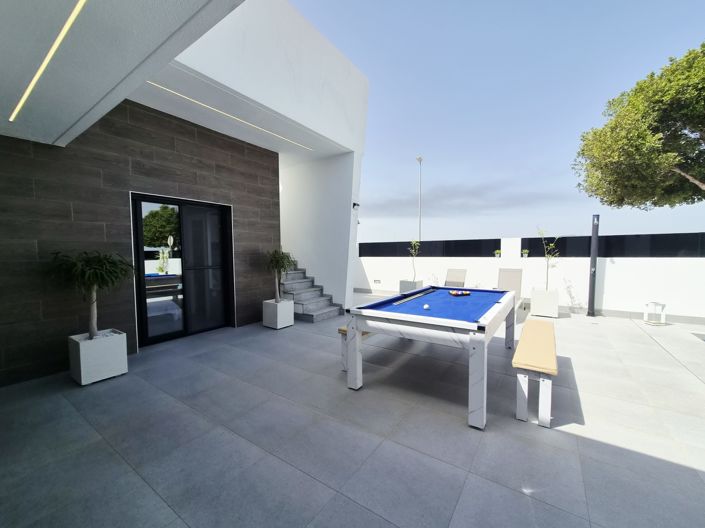 Image No.25-3 Bed Villa for sale