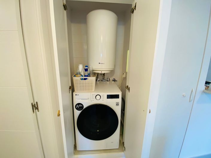 Image No.15-1 Bed Property for sale