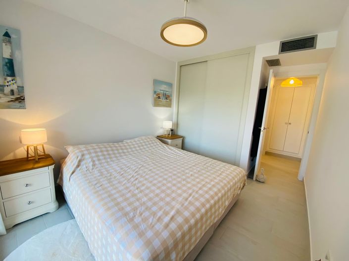 Image No.18-1 Bed Property for sale