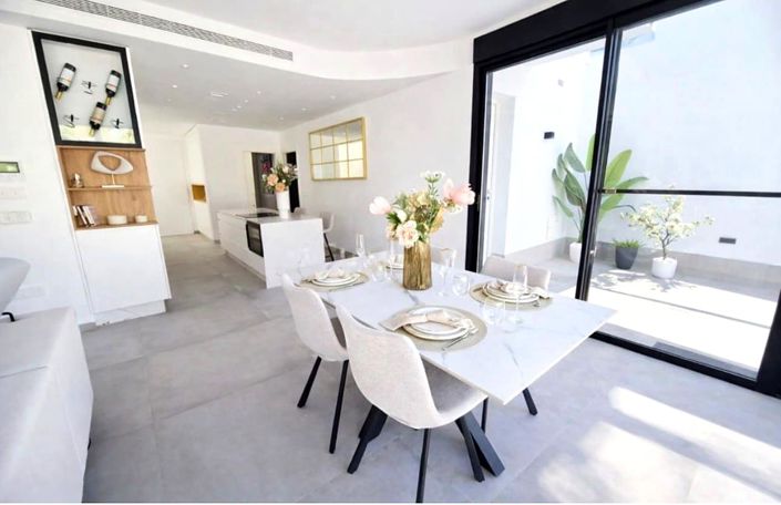 Image No.3-3 Bed Villa / Detached for sale