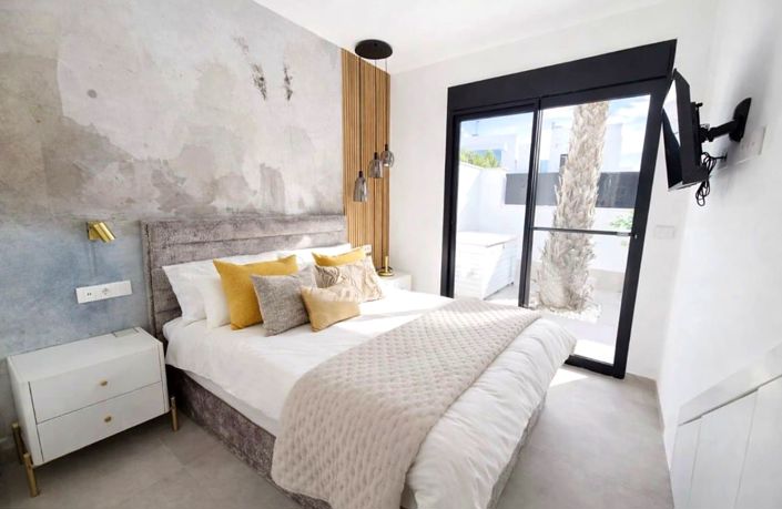 Image No.5-3 Bed Villa / Detached for sale