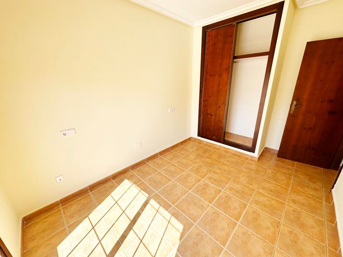 Image No.14-3 Bed Villa for sale