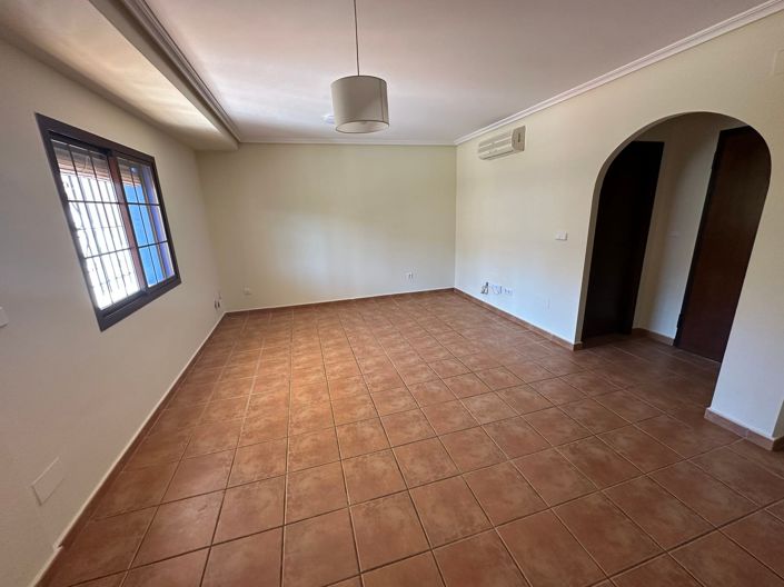 Image No.3-3 Bed Villa for sale