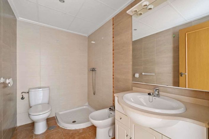 Image No.11-2 Bed Apartment for sale