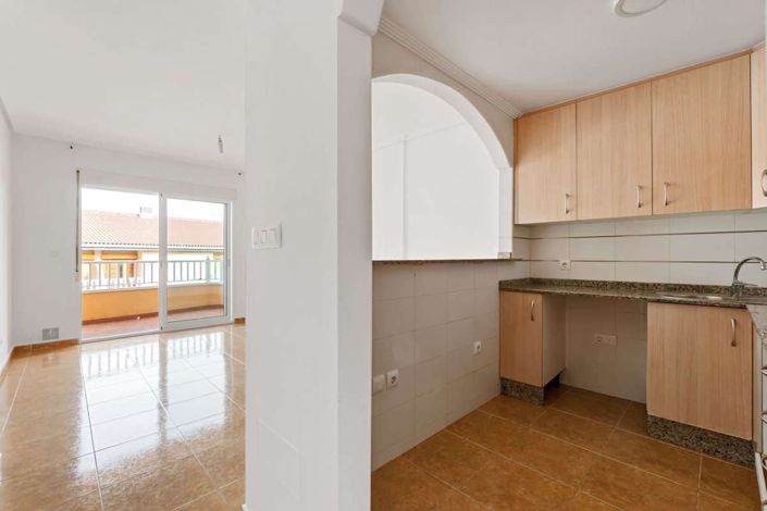 Image No.4-2 Bed Apartment for sale