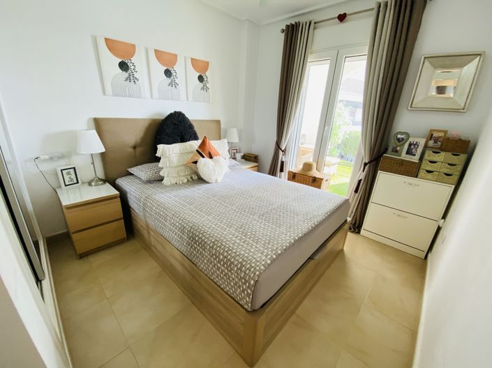Image No.20-2 Bed Apartment for sale