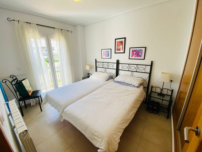 Image No.20-2 Bed Apartment for sale