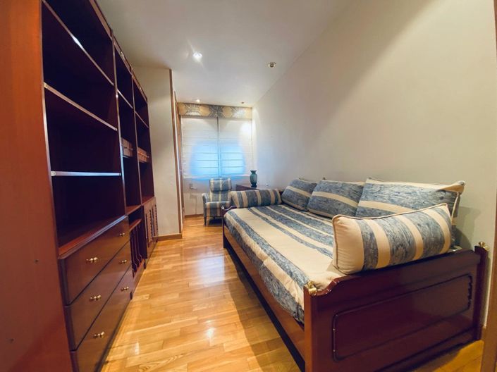 Image No.11-3 Bed Apartment for sale