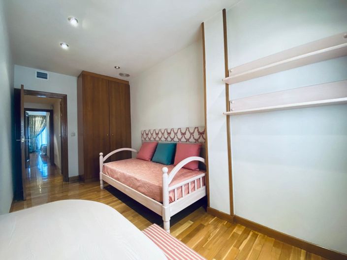 Image No.14-3 Bed Apartment for sale