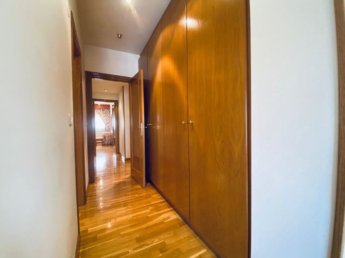 Image No.17-3 Bed Apartment for sale