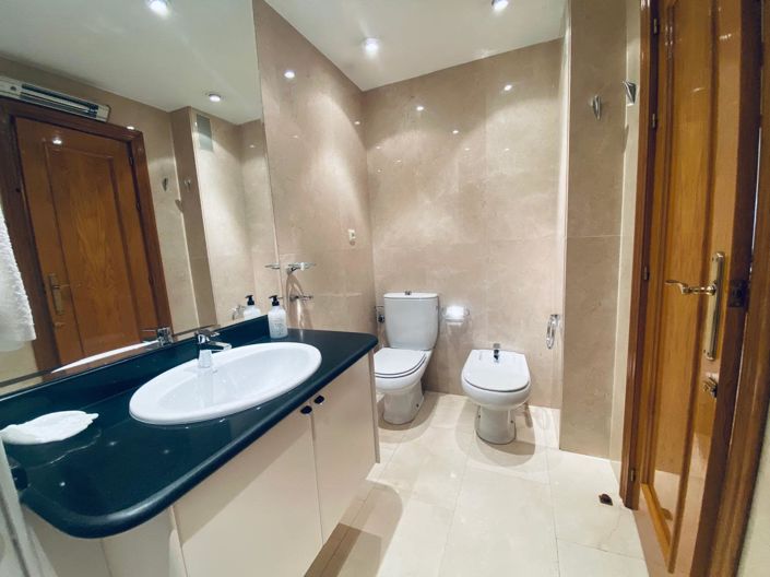 Image No.19-3 Bed Apartment for sale