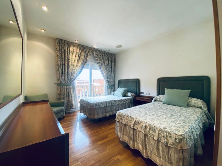 Image No.20-3 Bed Apartment for sale