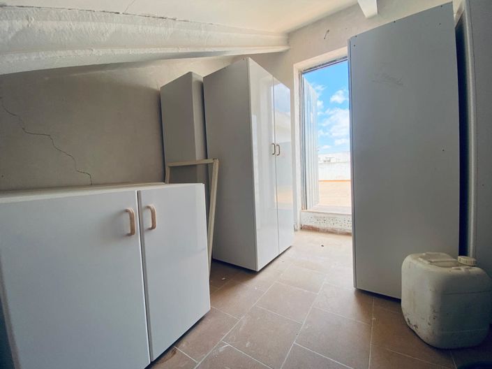 Image No.26-3 Bed Apartment for sale