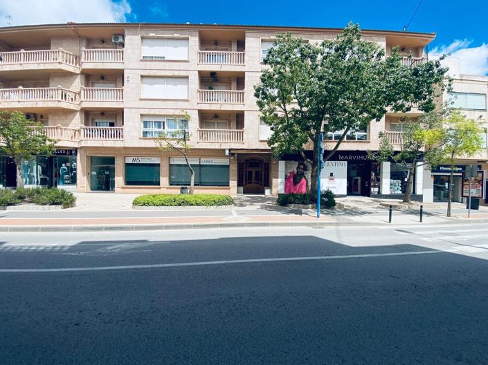 Image No.38-3 Bed Apartment for sale