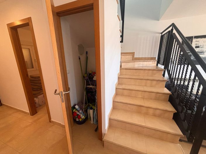 Image No.17-3 Bed Townhouse for sale