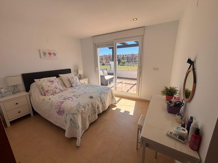 Image No.19-3 Bed Townhouse for sale