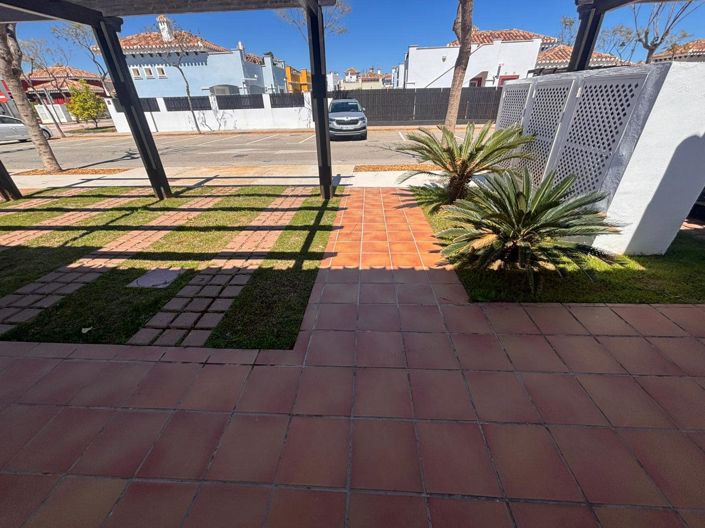 Image No.25-3 Bed Townhouse for sale