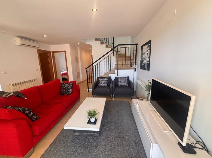 Image No.8-3 Bed Townhouse for sale
