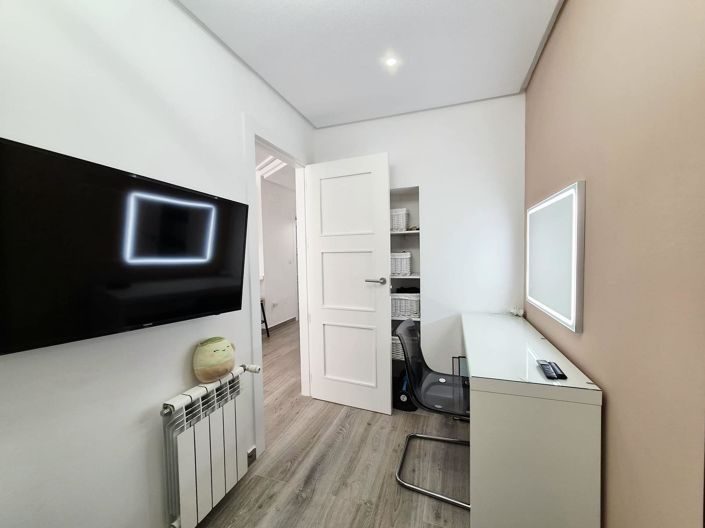 Image No.30-3 Bed Apartment for sale