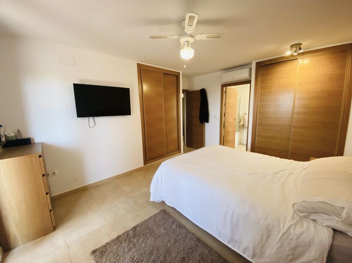 Image No.22-3 Bed Apartment for sale