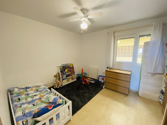 Image No.29-3 Bed Apartment for sale