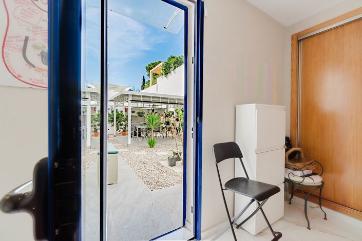Image No.26-3 Bed Property for sale