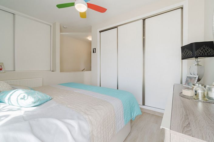 Image No.39-3 Bed Property for sale