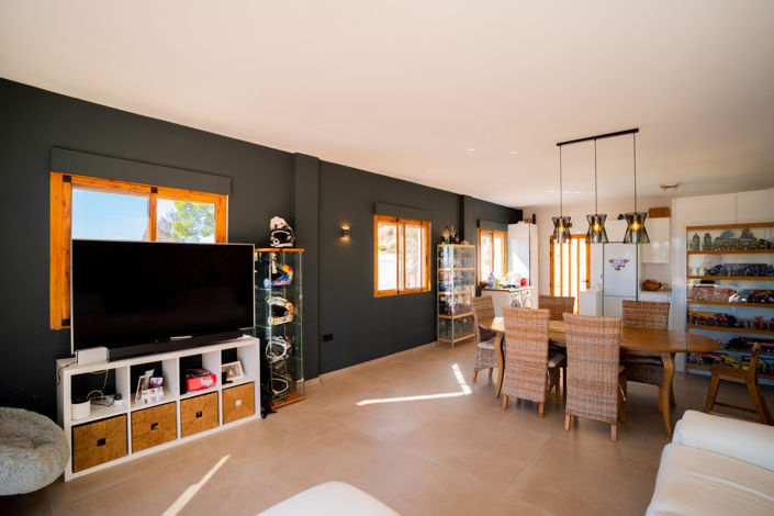 Image No.7-5 Bed Property for sale