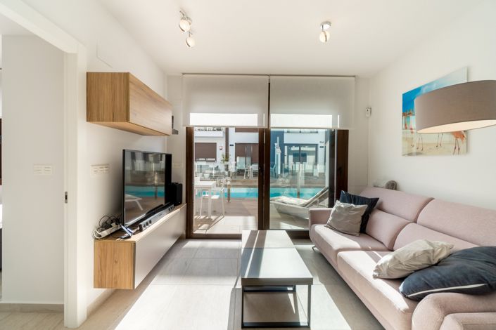 Image No.2-2 Bed Property for sale