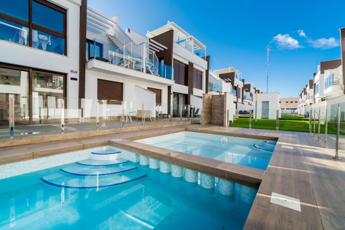 Image No.30-2 Bed Property for sale